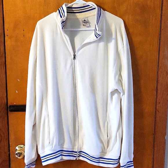 foot locker Other - Long sleeve zip up jacket